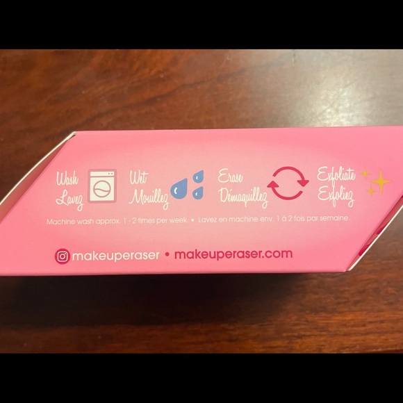 NEW, Makeup Eraser Sponge, Pink - Picture 2 of 3